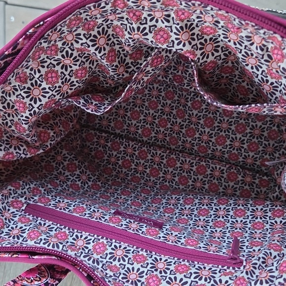 Vera Bradley Raspberry Medallion Glenna Hobo Cotton Satchel Shoulder Bag - Picture 9 of 15